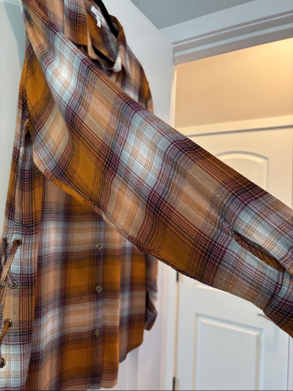 Maurices Plaid Button-Up in Mustard, Rust & Cream, size large $12 - Picture 6 of 7